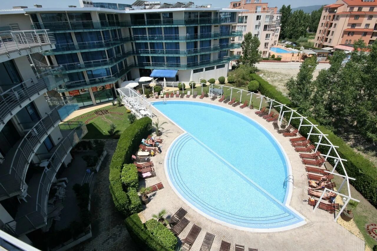 Ривьера блу ай. Riviera blue. Ривьера болгария. Ривьера блю. Ривьера блю.