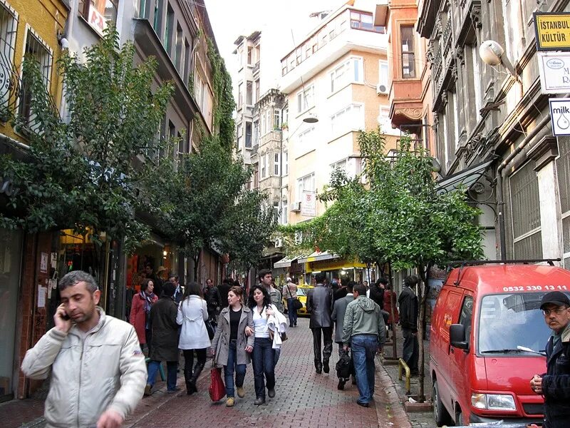 улица в турции название. улица в турции название. турецкие улочки стамбула. улица зюрафа в стамбуле. французская улица в стамбуле.
