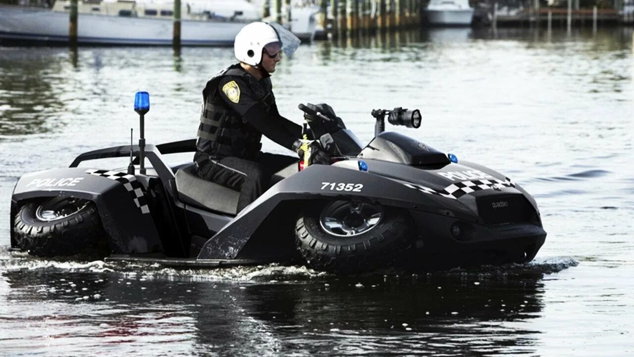 Передвижения по суше. Квадроцикл-амфибия Quadski. Гидроквадроцикл Gibbs Quadski. BRP амфибия. Gibbs Quadski Patrol.