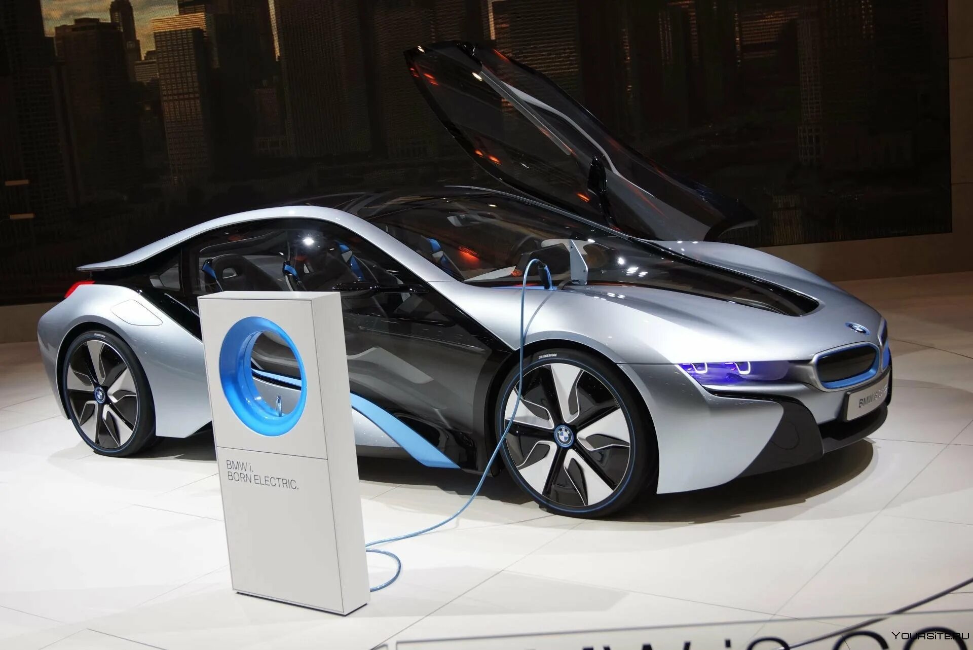 BMW электромобиль i8. Электрокары BMW i8. BMW i8 2012. BMW электро i7. Покажи электрические машины