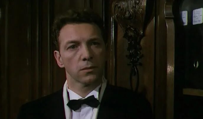 Мегрэ и соблазны ночи. Мегрэ и убийца (1978) франция. Мегрэ строптивых. Мегрэ строптивых. Мегрэ строптивых.