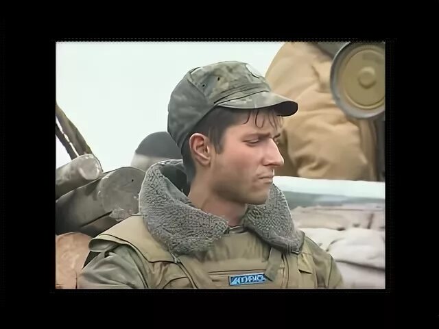 Армейские песни привет малышка. Песня малышка чечня. Привет малышка привет родная аккорды. Штурм президентского дворца в грозном. Песня малышка чечня.