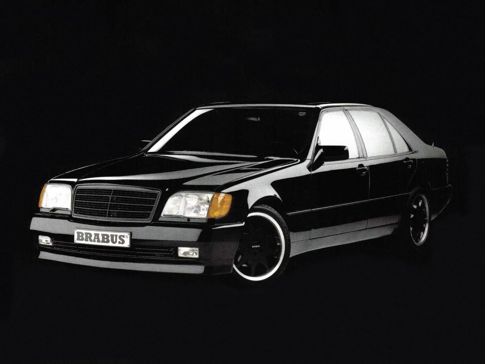 W140 brabus. Mercedes w140 s600. Мерседес 140 Брабус. Mercedes s600 w140 Brabus. Мерседес кабан 140 s600.