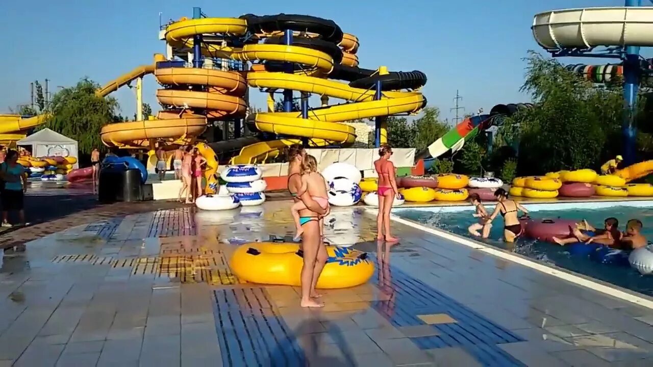 Аквапарк бердянск работает. Аквапарк бердянск. бердянский аквапарк. аквапарк в бердянске 2025 год. азовское море бердянск аквапарк.