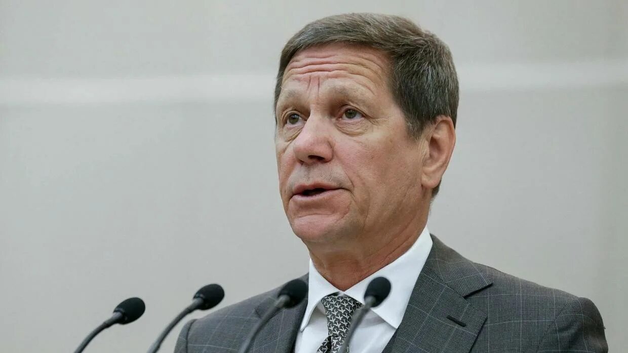 Вице спикер думы. Александр дмитриевич жуков. первый вице-спикер госдумы александр жуков. александр жуков депутат. александр жуков госдума.