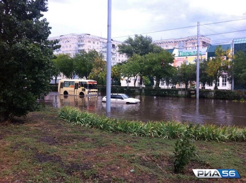 Оренбург климат. Затопленный город Оренбург. Погода в Оренбурге на сегодня. Дождь в Оренбурге фото. Оренбург погода п