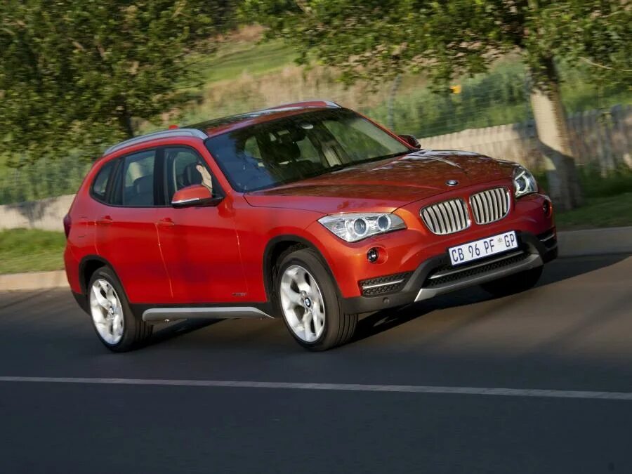 БМВ x1 2012. БМВ Икс 1 2012. BMW x1 e84 трехдверный. BMW x1 20i XLINE.