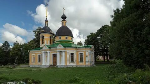 Ломоносов гостилицы