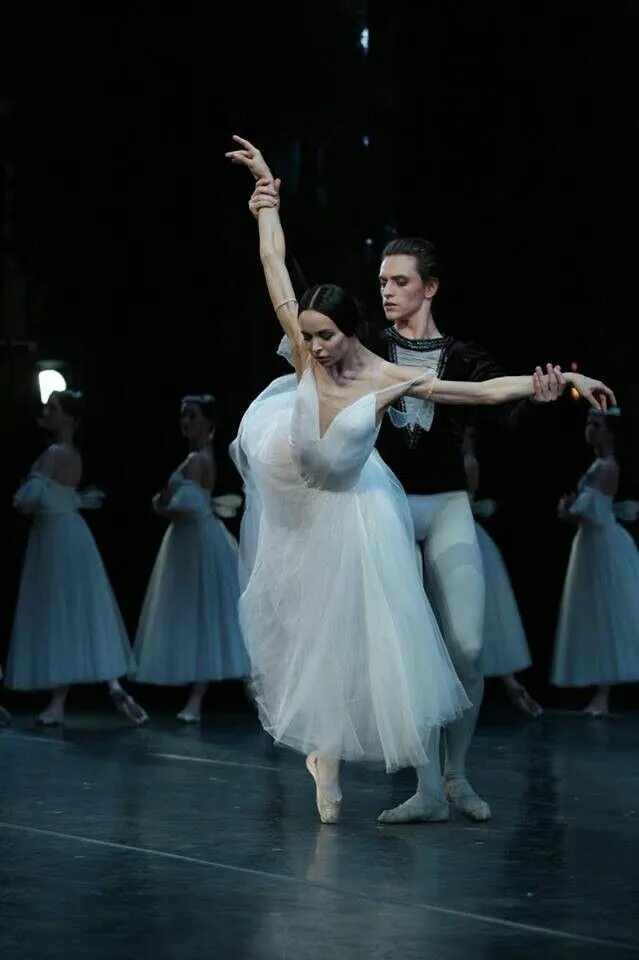 Жизель вишнева полунин. Диана вишнева и полунин. Жизель адольф адан. Диана вишнева и полунин. Адана «жизель».