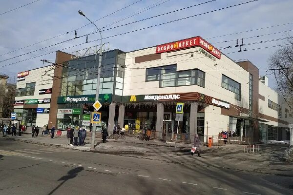 Магазины на 3 парковой. Тц парагон 3-я парковая. Мебельный на первомайской 32 23. Магазины на 3 парковой. 43.