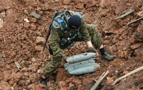 Минирование разминирование. Разминирование местности. обезвреживание мины.