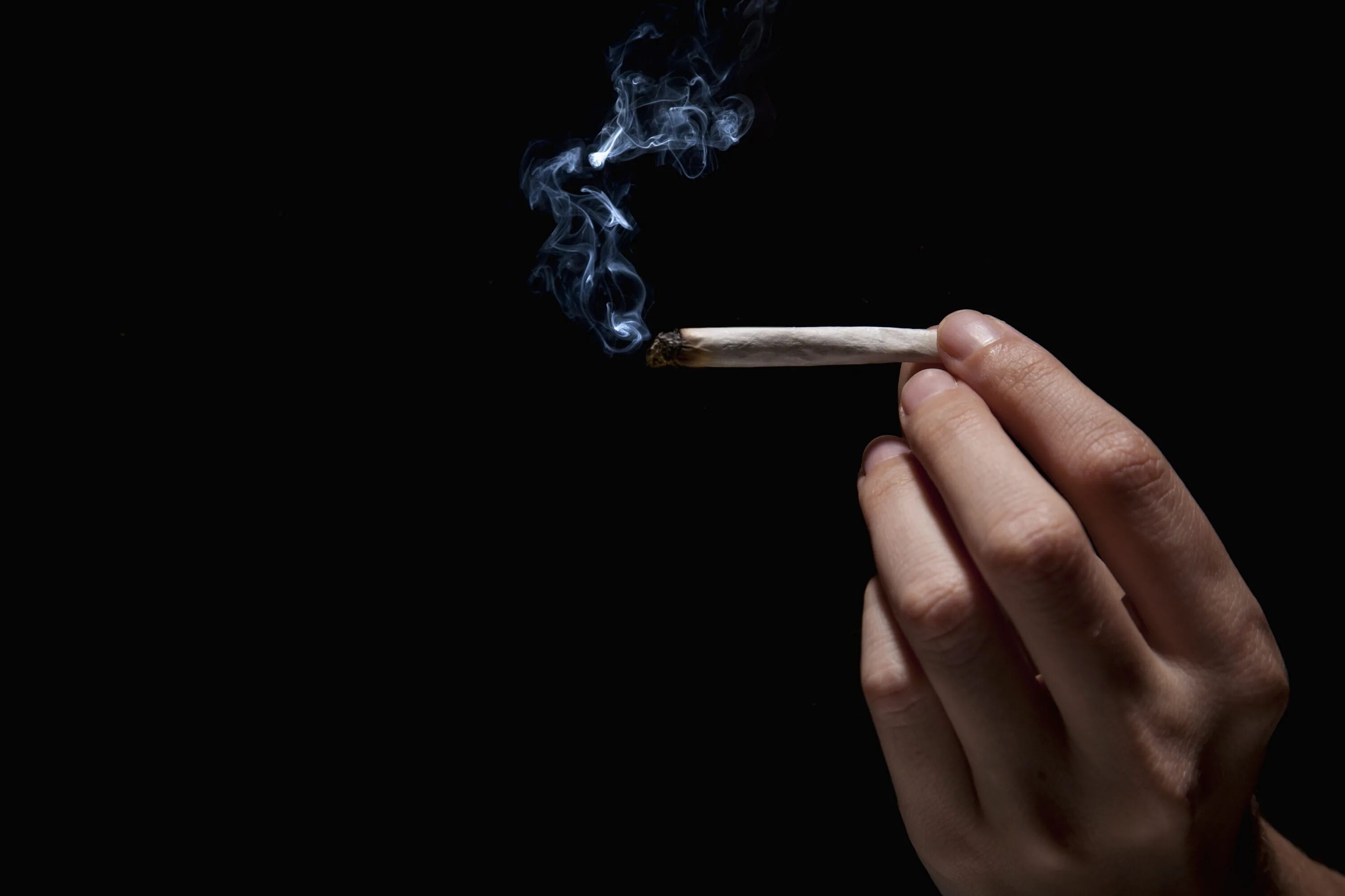 Дым от сигарет. Дым сигарет. Фон табачный дым. Smoke cigarette отзывы. Дымок от сигареты.