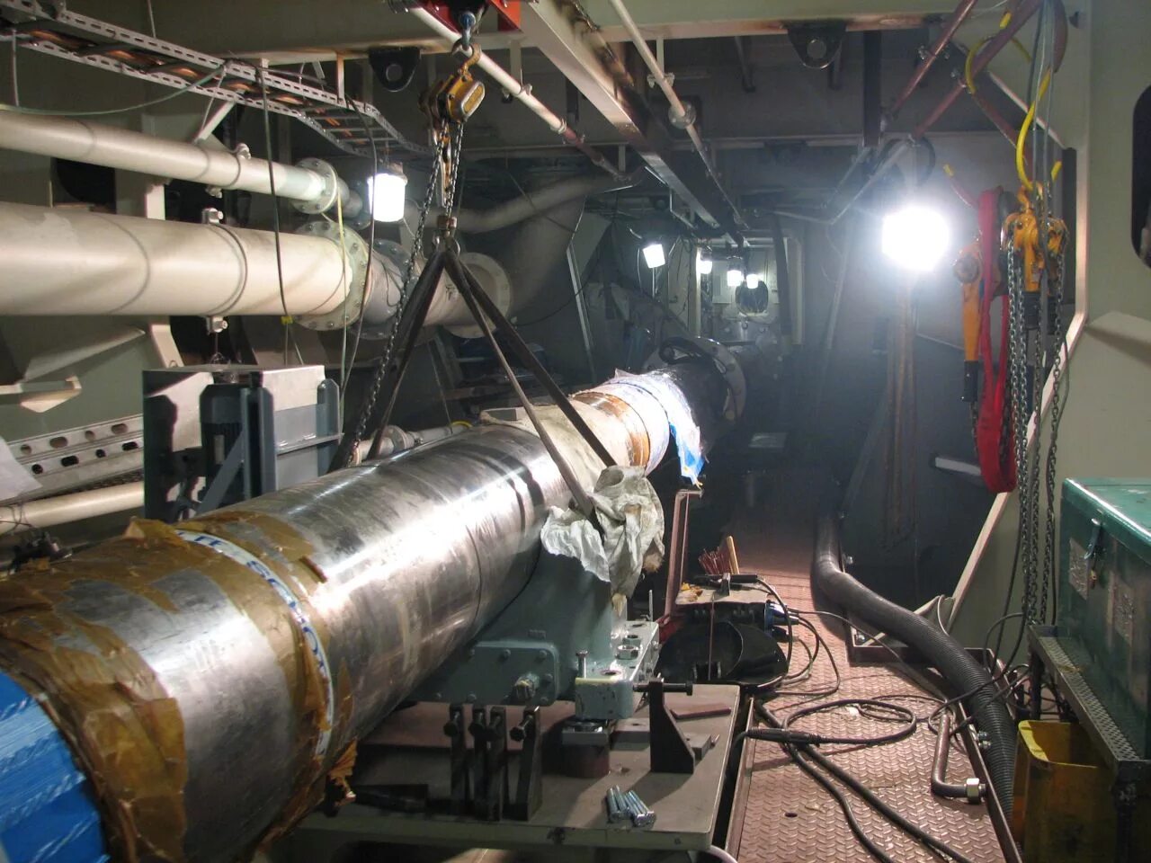 Схема валопровода судна компас. Валопровод на судне схема. Валопровод на судне схема. Схема дейдвудного устройства судового валопровода. Валопровод тм34.