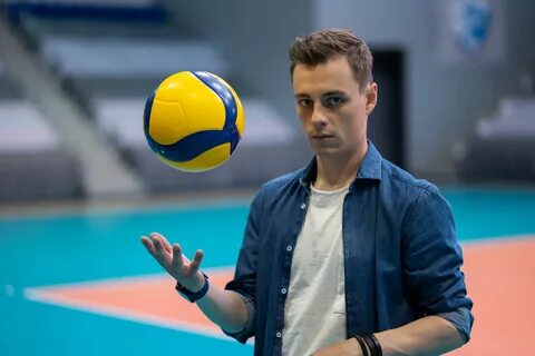 Чайков актер