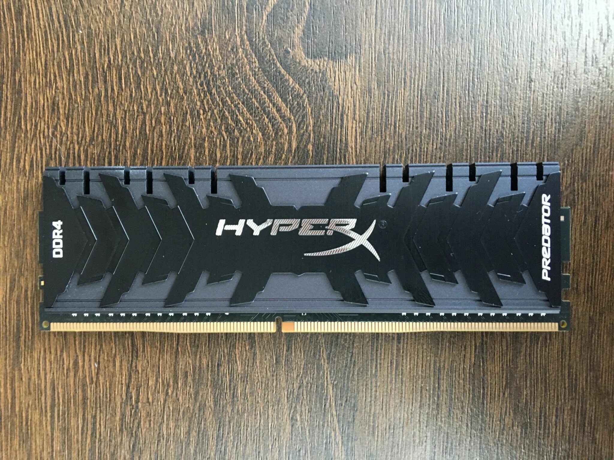 Оперативная память 16 из 8. Kingston 16gb ddr4 HYPERX Predator. HYPERX Predator ddr4. Kingston HYPERX Predator ddr4 8gb. Оперативная память HYPERX 16gb.