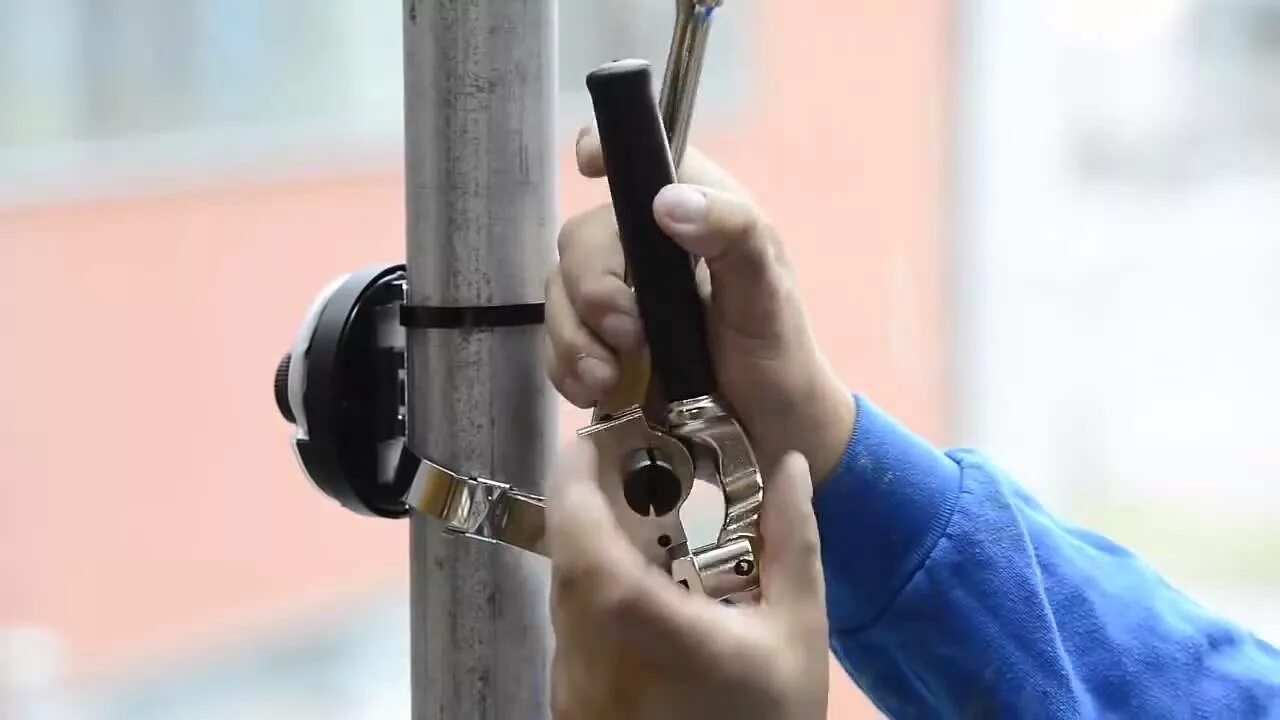 Установить замов. Кузьмицкий пфо. Глава мчс. Монтаж входной двери. Петля (2 шт.