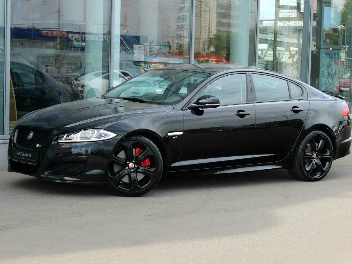 Купить ягуар м. Ягуар XFR S черный. Ягуар XF 2012 Black. Ягуар XF черный. Jaguar XFR-S черный.