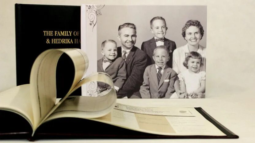 Books my family. Книги о семье. Family History book. Семейные истории книги. Семейная книга семьи.