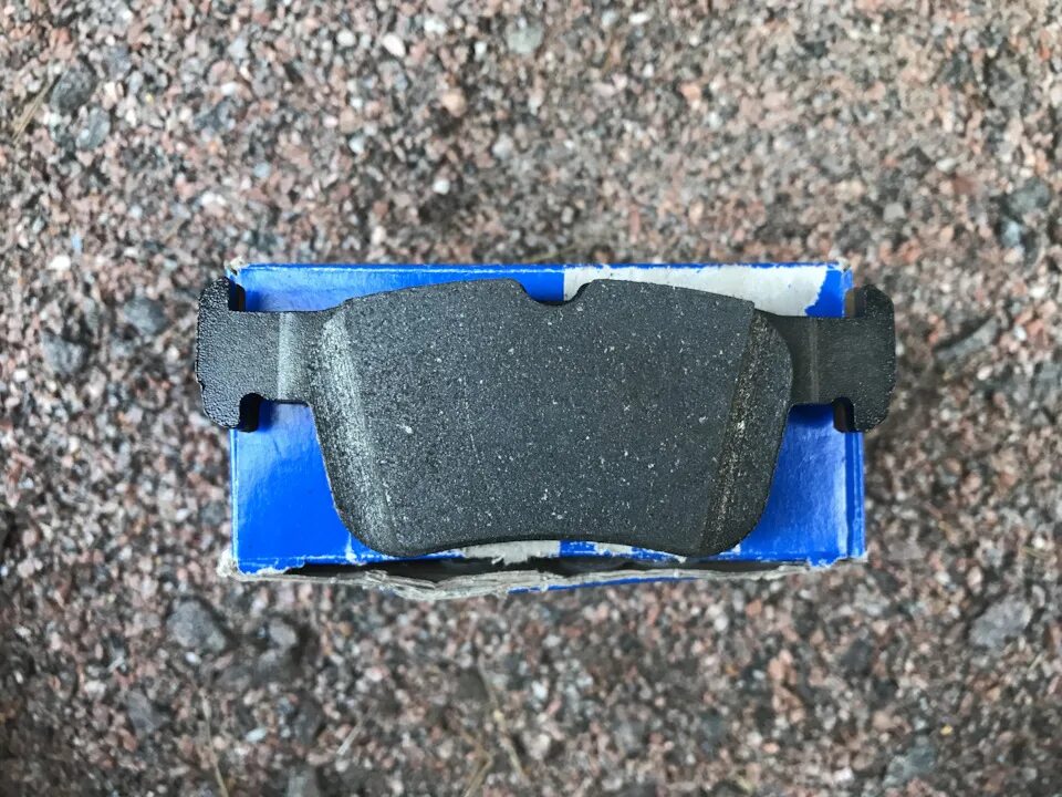 Задние тормозные колодки галфер форд куга 2. Ford kuga задние колодки. Задний держатель колодки kugoo m5. Колодки тормозные задние форд куга 2. 0460-5787.