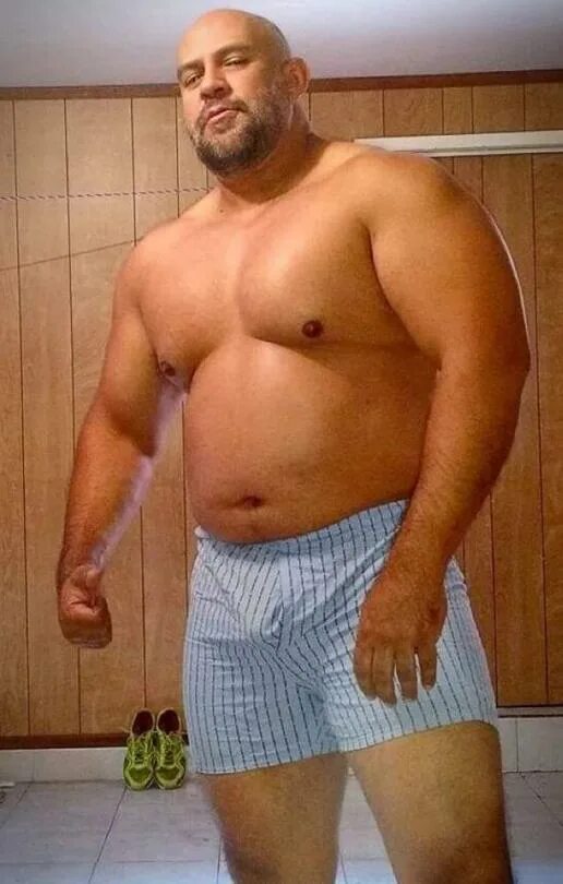 Chubby daddy. Дэдди Беар. Big мужик Bears. Beefy Bear muscle. Beefy muscle Chub Bear.