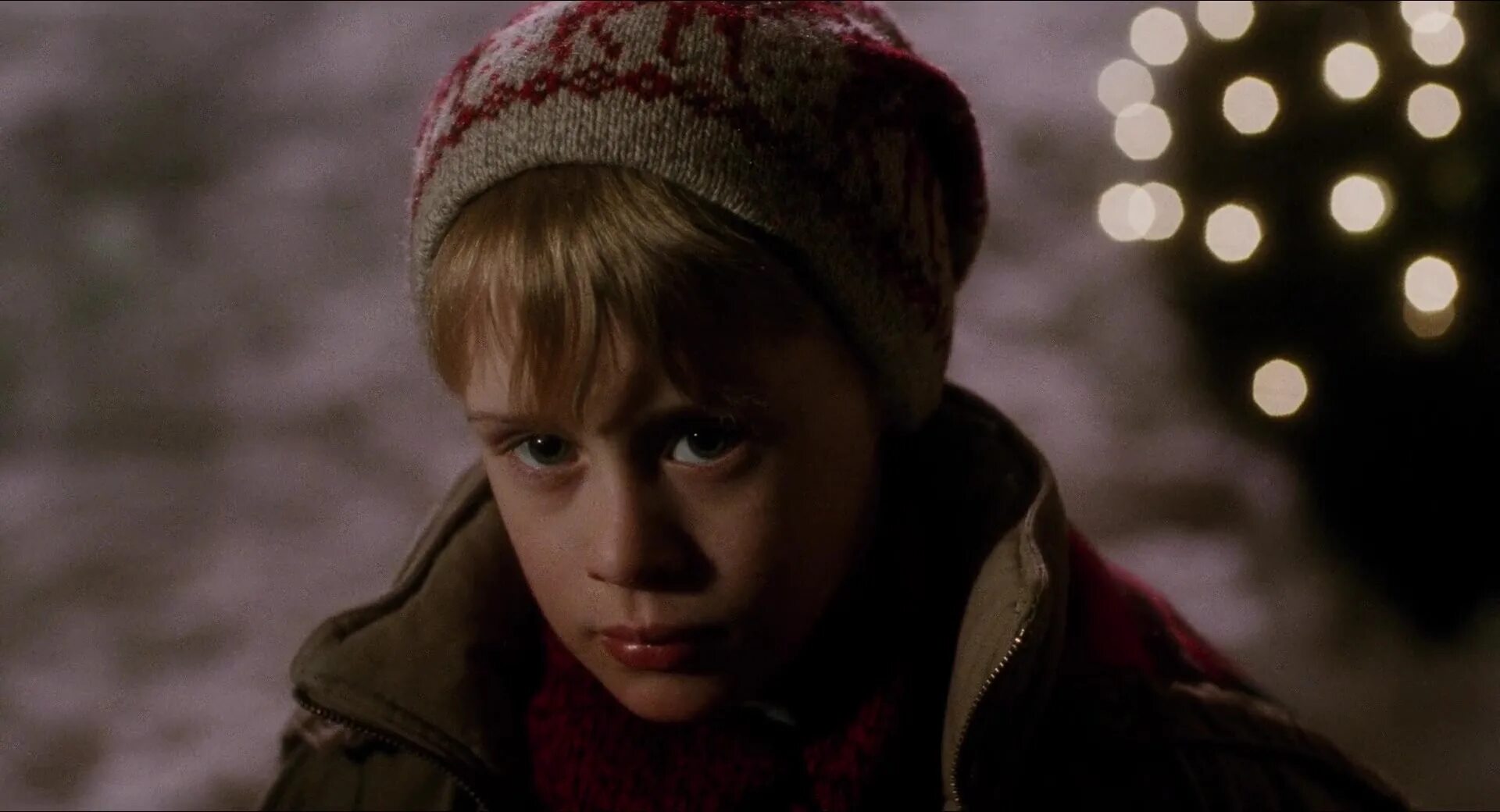 Один дома 2 затерянный в нью-йорке кадры. 1 1 дома 2 песни. Крис коламбус один дома. Кевин один дома 2. Один дома рождественское воссоединение.