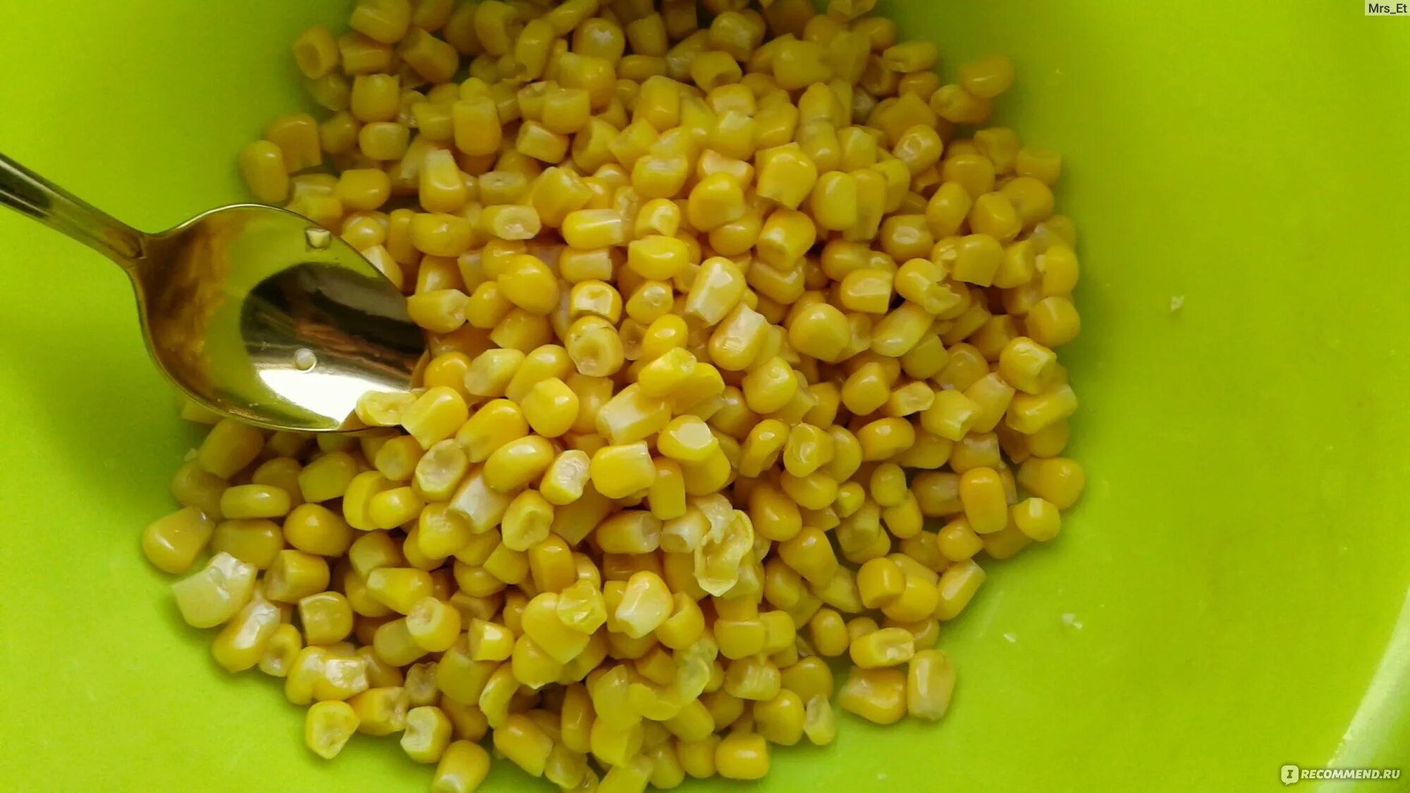 Маринованные кукурузы. Можно есть кукурузу консервированную. Кукуруза консервированная зерно. Кукуруза в тарелке. Кукуруза консервированная на зиму.