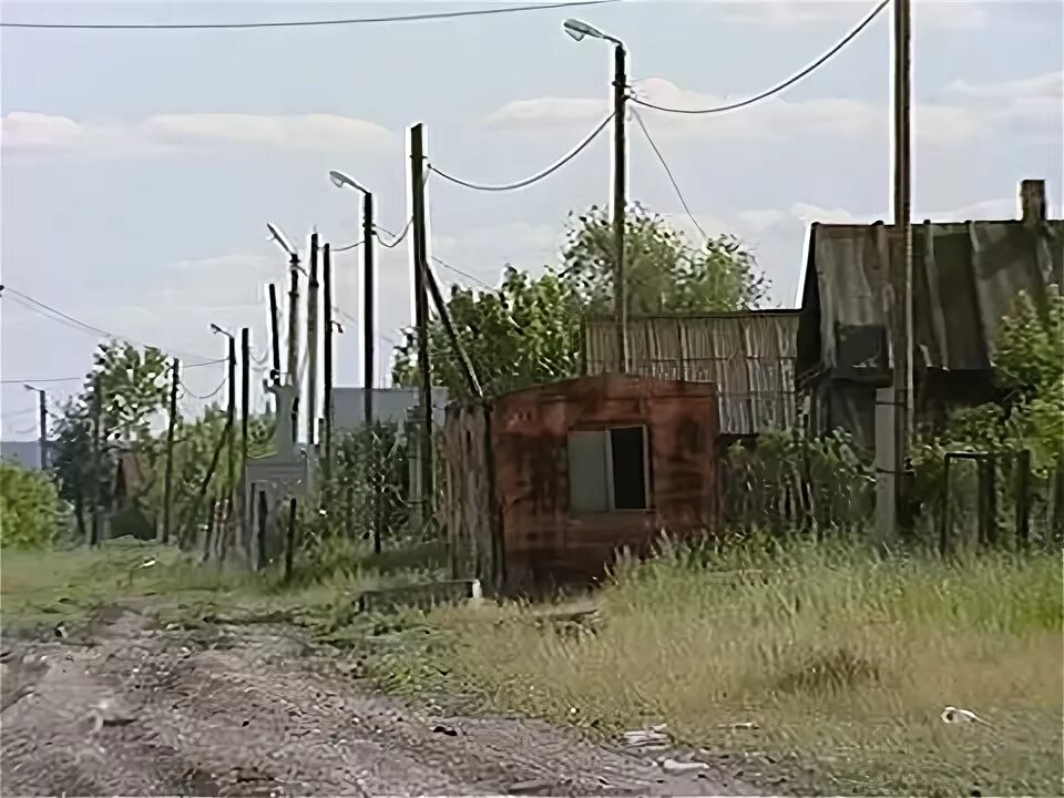 Всю дорогу до хутора молчали говорить мешала