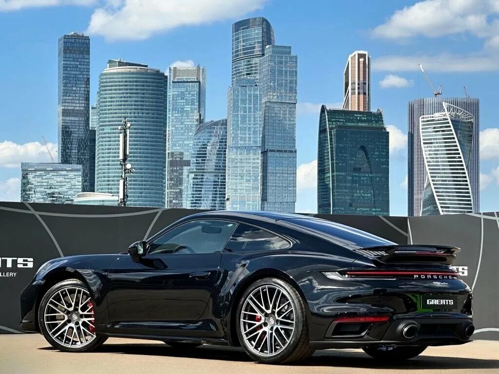 Телефон 8 992. Porsche 911 2023. Порше 911 2023 черный. Порше 911 турбо с 2023. Порше 911 2023 Мальборо.