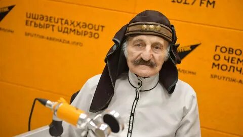 Тото биография