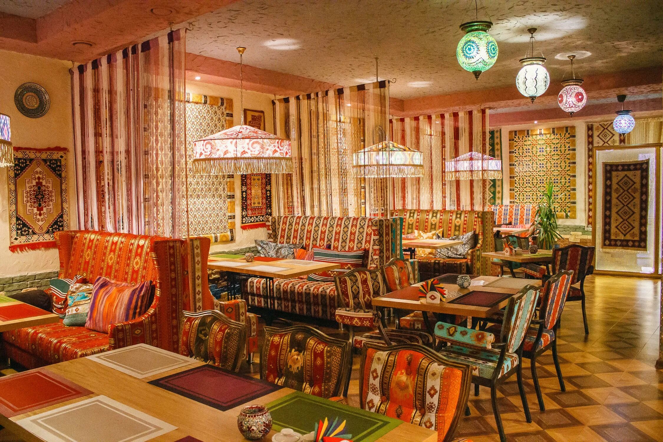 Чайхана рязанский проспект. Чайхона митино пятницкое шоссе мандарин. Чайхана рязанский проспект. Чайхона дмитровское шоссе. Куржун чайхана москве.