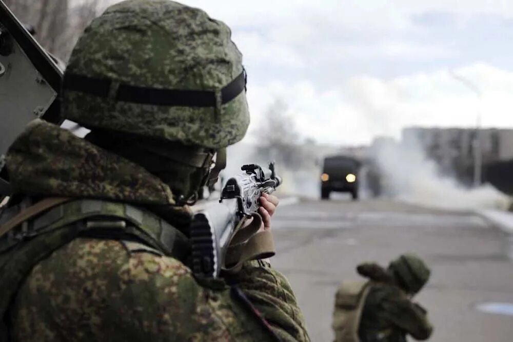 Военные россии против военных украины. Российские войска. Русские войска. Российская армия.