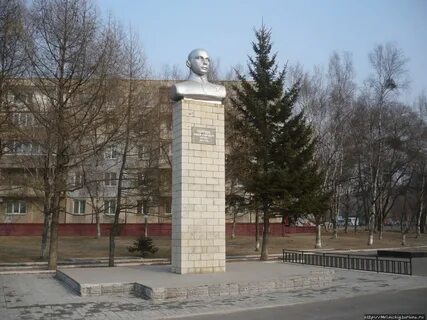 Памятник города артема