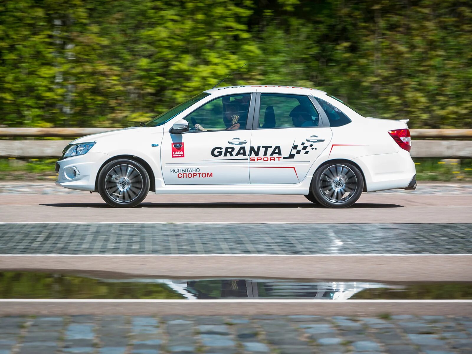 Granta Sport 2013.