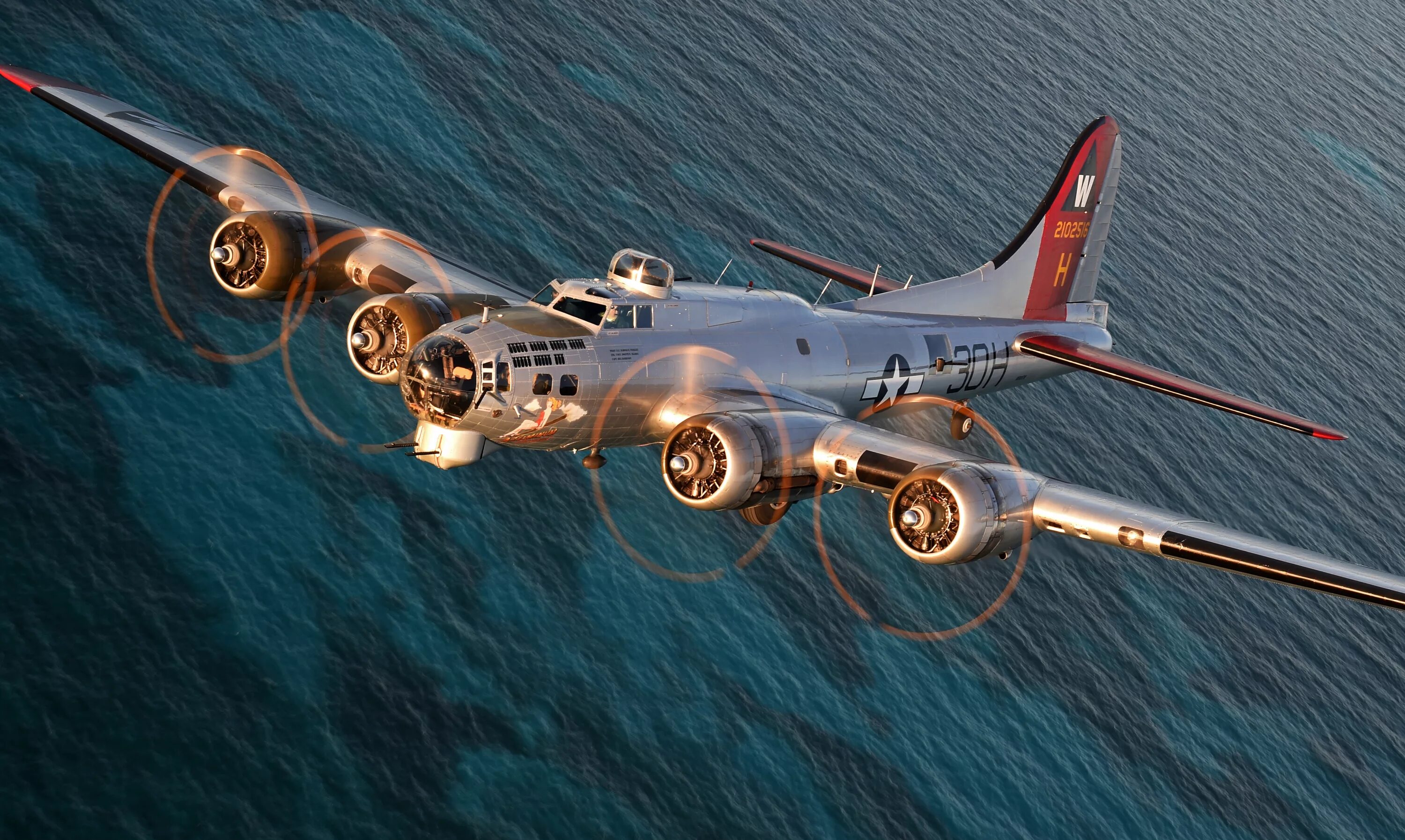 Б 17 кг. B 17 бомбардировщик. Боинг b-17. Боинг b 17g. B-17 Flying Fortress.