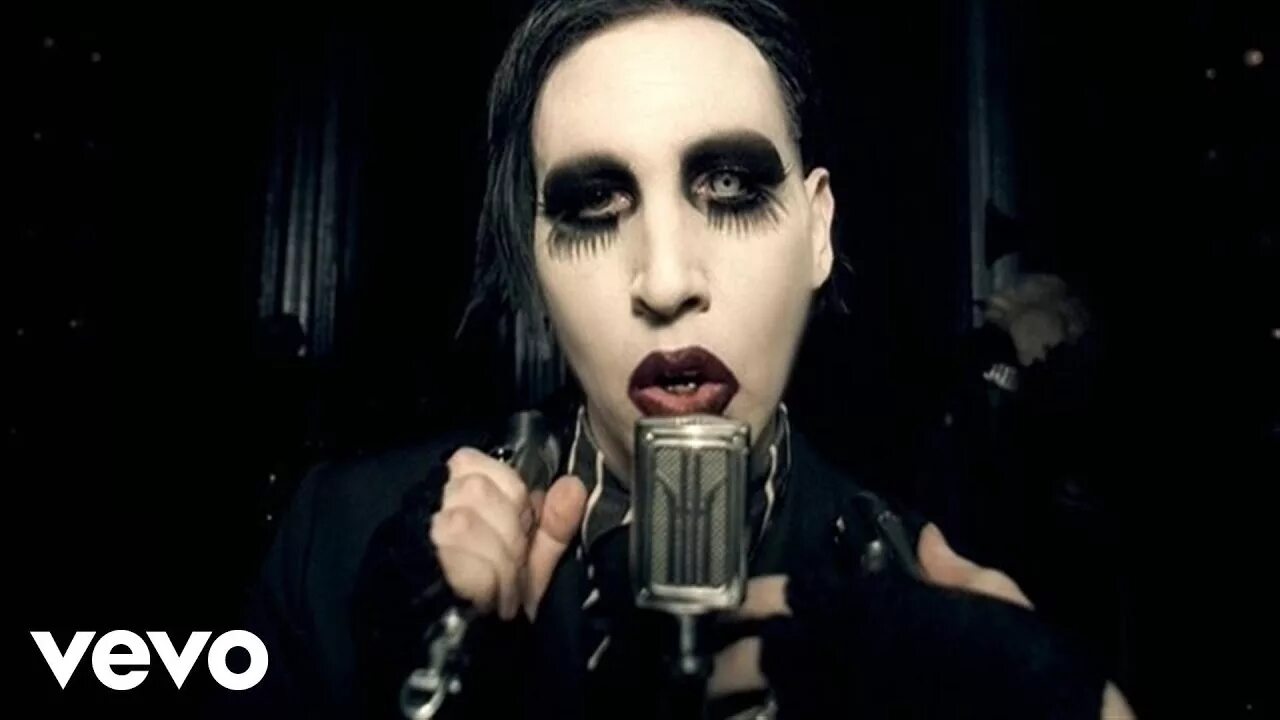 Мэрилин мэнсон. Marilyn Manson MOBSCENE 2003. Серлие меносн. Мэрилин мэнсон 2021. Killing strangers