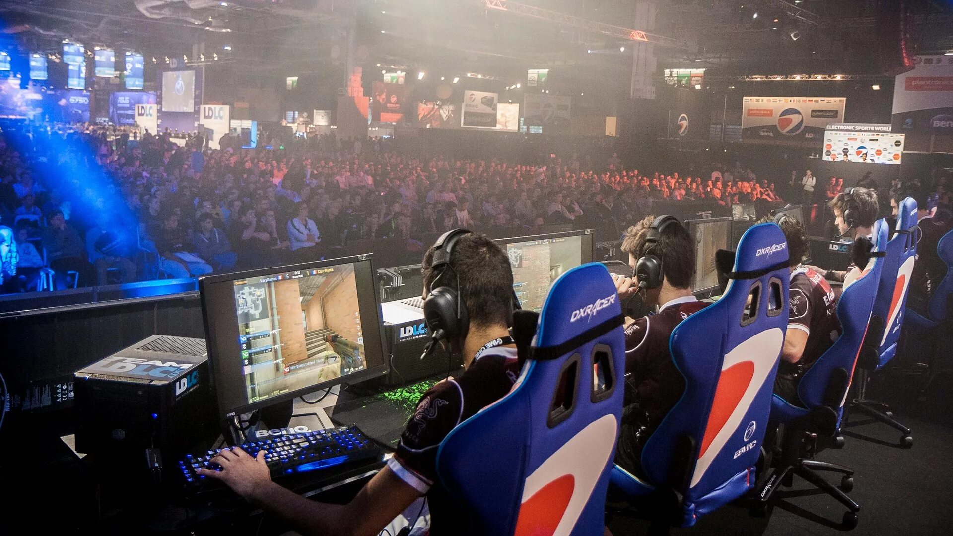 Киберспорт на андроид. Кибертурнир cs go. киберспортивный турнир cs go. киберспорт кс 1.6. турнир 1х1 кс го.