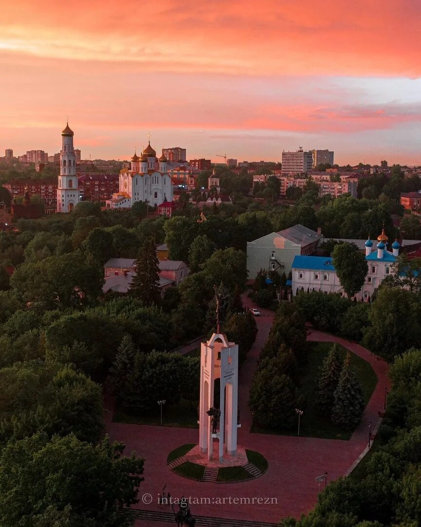 Погулять брянске. Город Брянск. Россия город Брянск. Столица Брянска. Брянск города Брянской области.