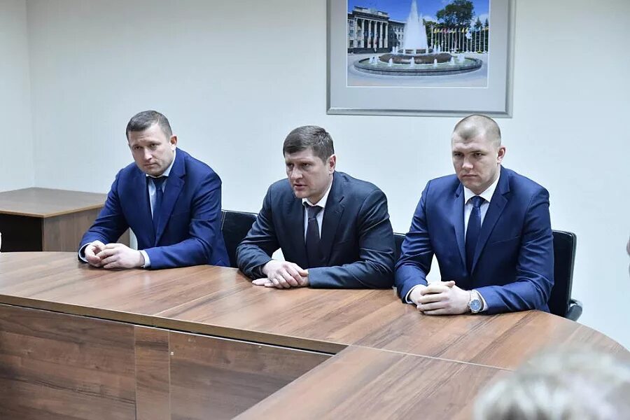 Сайт департамента строительства краснодарского края. Вареха владимир евгеньевич. Чеботарев евгений сергеевич краснодар департамент строительства. Юрковский денис вячеславович. Денис юрковский сочи.