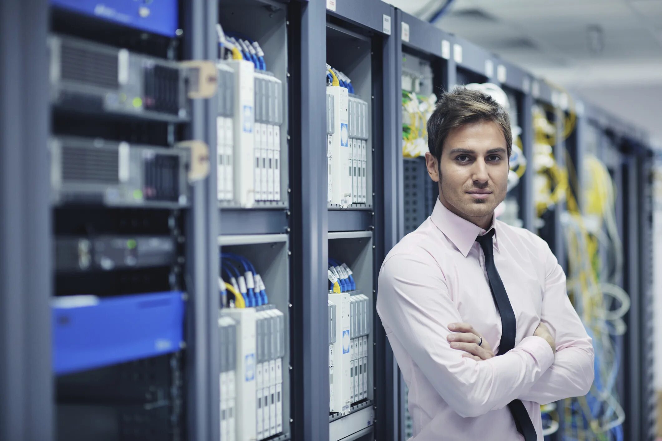 Networking named content. Networking named content