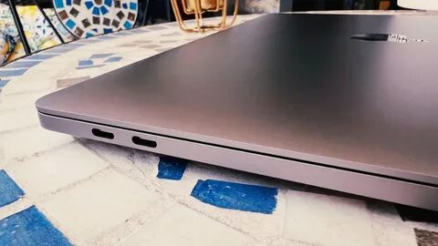 Macbook m2 8 256