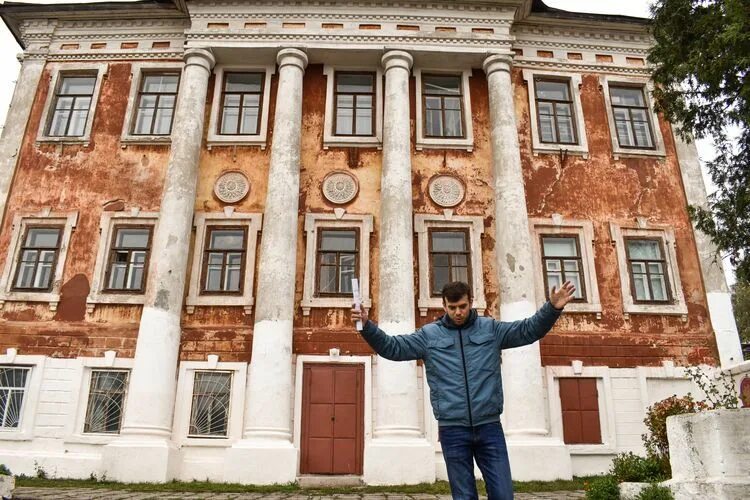 Администрация рыльска. Рыльск. Рыльск Курская область. Администрация Рыльского района.