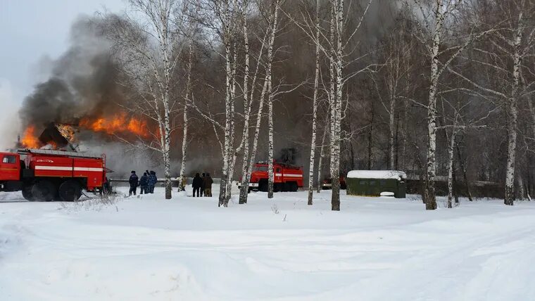 Погода в тавде на сегодня. МЧС Тавда Свердловской области. Пожарная часть Тавда. Пожарная часть нижняя Тавда. Пожар в Тавде.