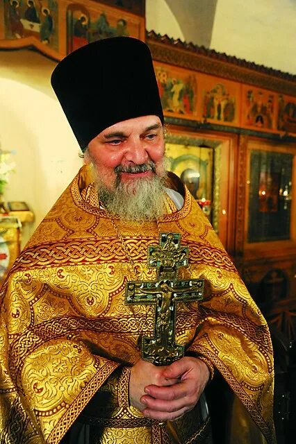 протоиерей валерий марченко. карташев павел борисович, протоиерей. протоиерей владимир пивоваров. настоятель преображенского собора белгород. отец николай брындин.