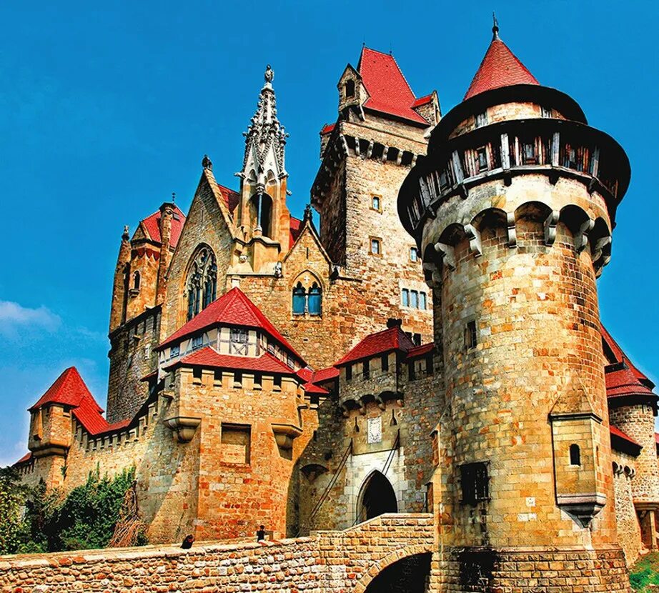 Замок гогенцоллерн германия. Королевский дворец шамбор. Замок гравенстен бельгия. Замок эльц, германия (xii век). Ix в.