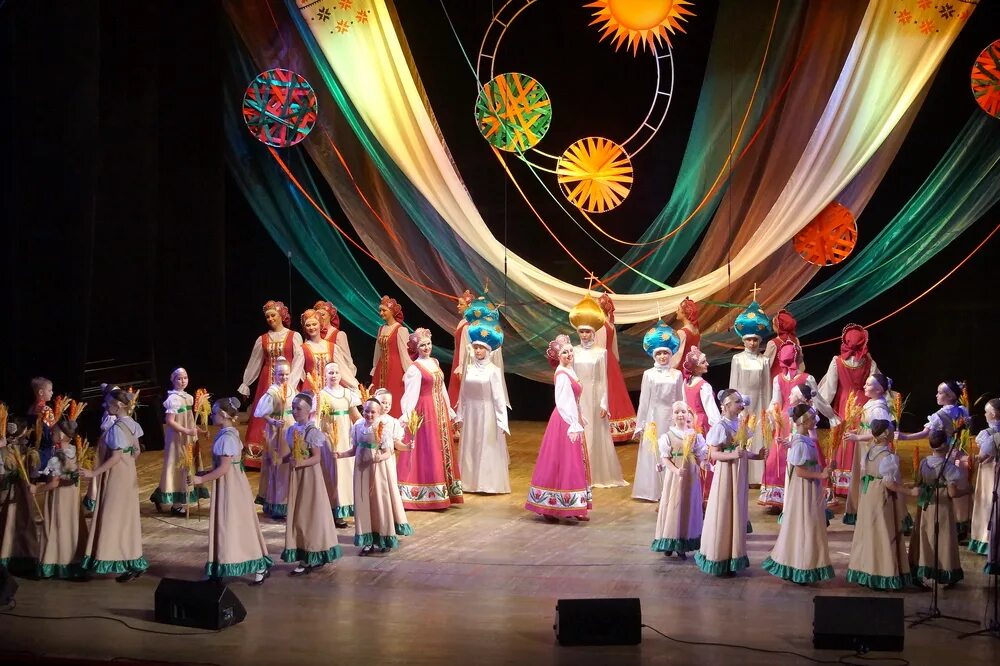 творческие коллективы учреждений культуры