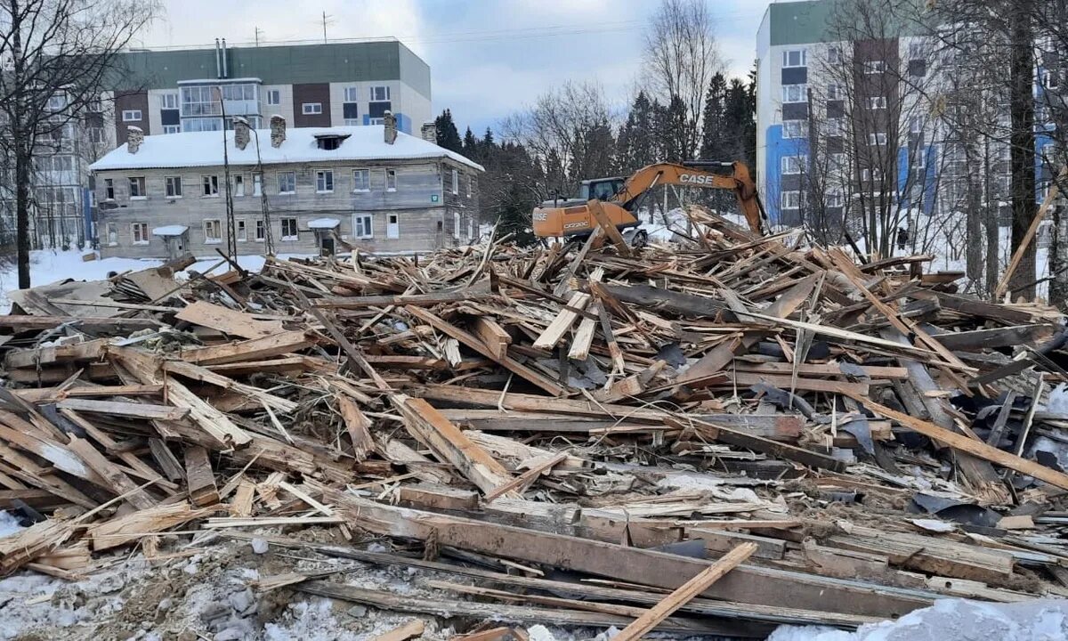 Снос города 2. Улица белинского петрозаводск. снос аварийного. аварийные дома в петрозаводске. снос аварийного жилья.
