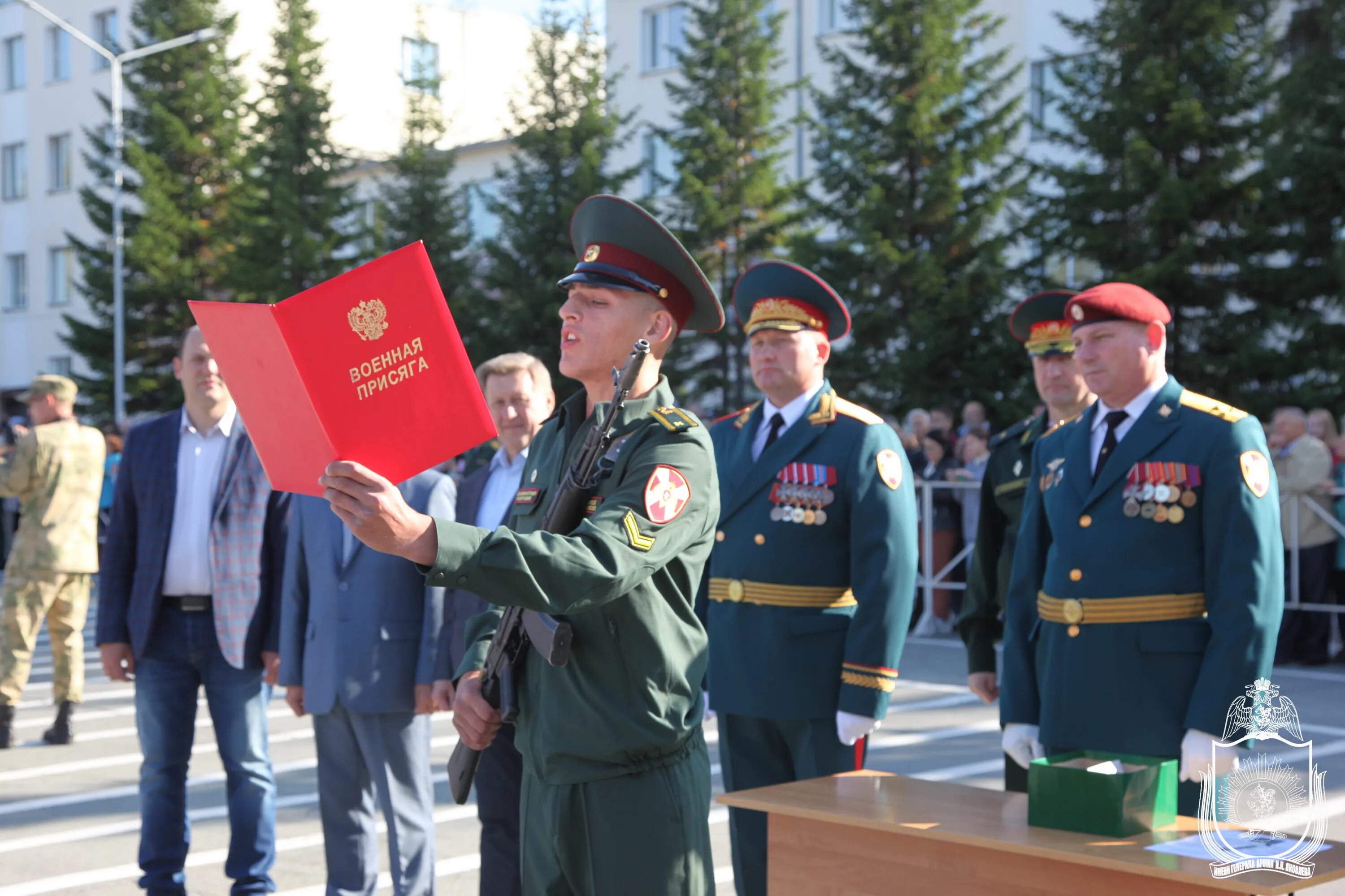 Нви внг рф. Новосибирский военный институт ордена Жукова НВИ. С днём Новосибирского военного института. Новосибирск военный институт ордена Жукова полевые учения.