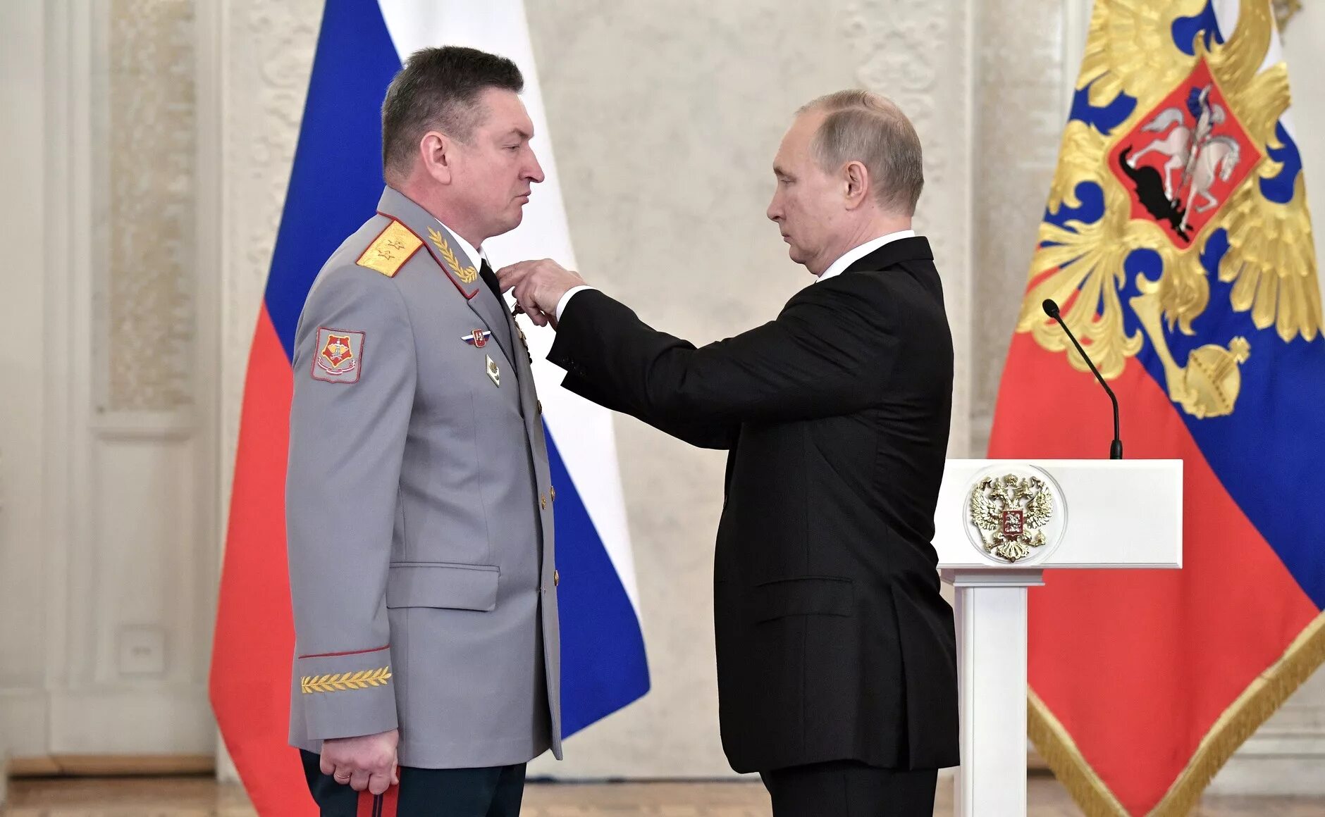 Командующий ЦВО 2022 Лапин. Генерал полковник Лапин герой России.