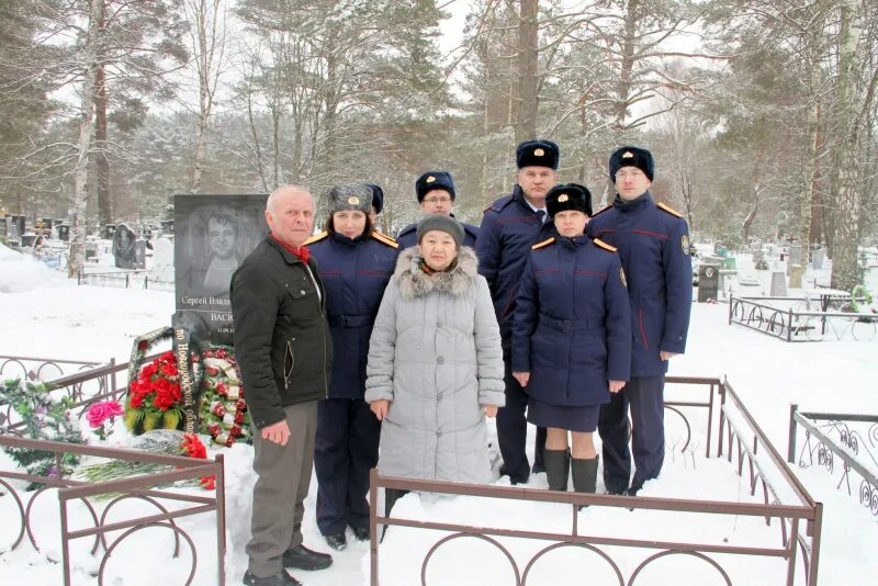 Мер новгородской области. Мэр Пестово Новгородская область. Кладбище Пестово Новгородской области. Известные люди г.Пестово Новгородской области. Следовательный комитет Пестово Новгородская область.