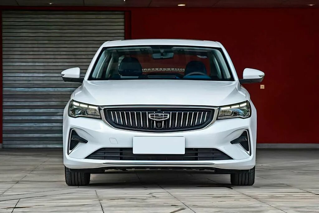 Новый джили 2023. Geely седан 2023. Emgrand 7 2023. Новый Джили седан 2023. Джили Эмгранд 7 2023.